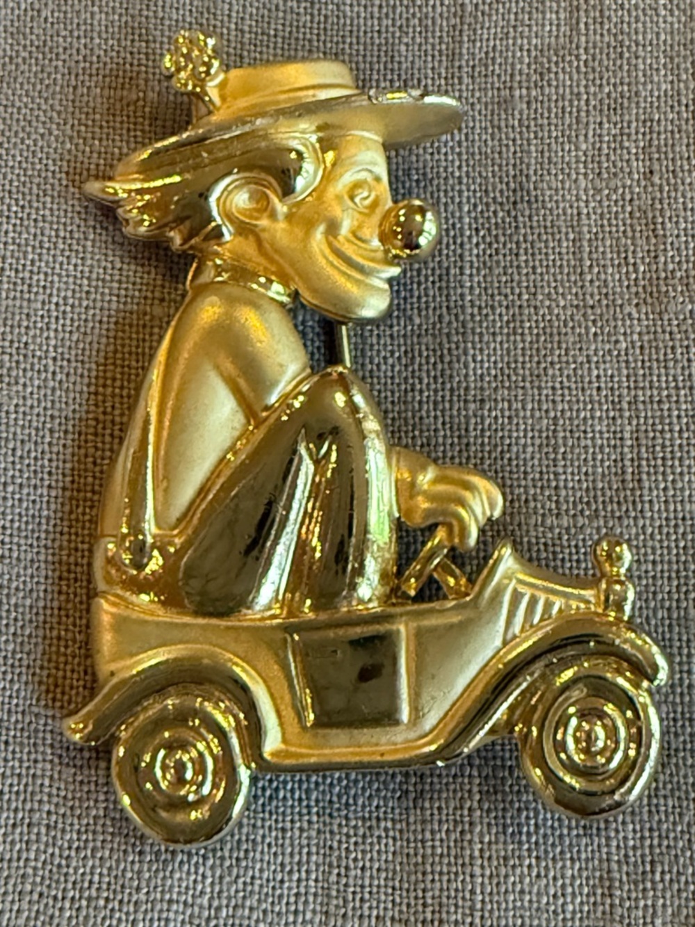 Vintage Danecraft Clown Driving Car Brooch Gold Tone